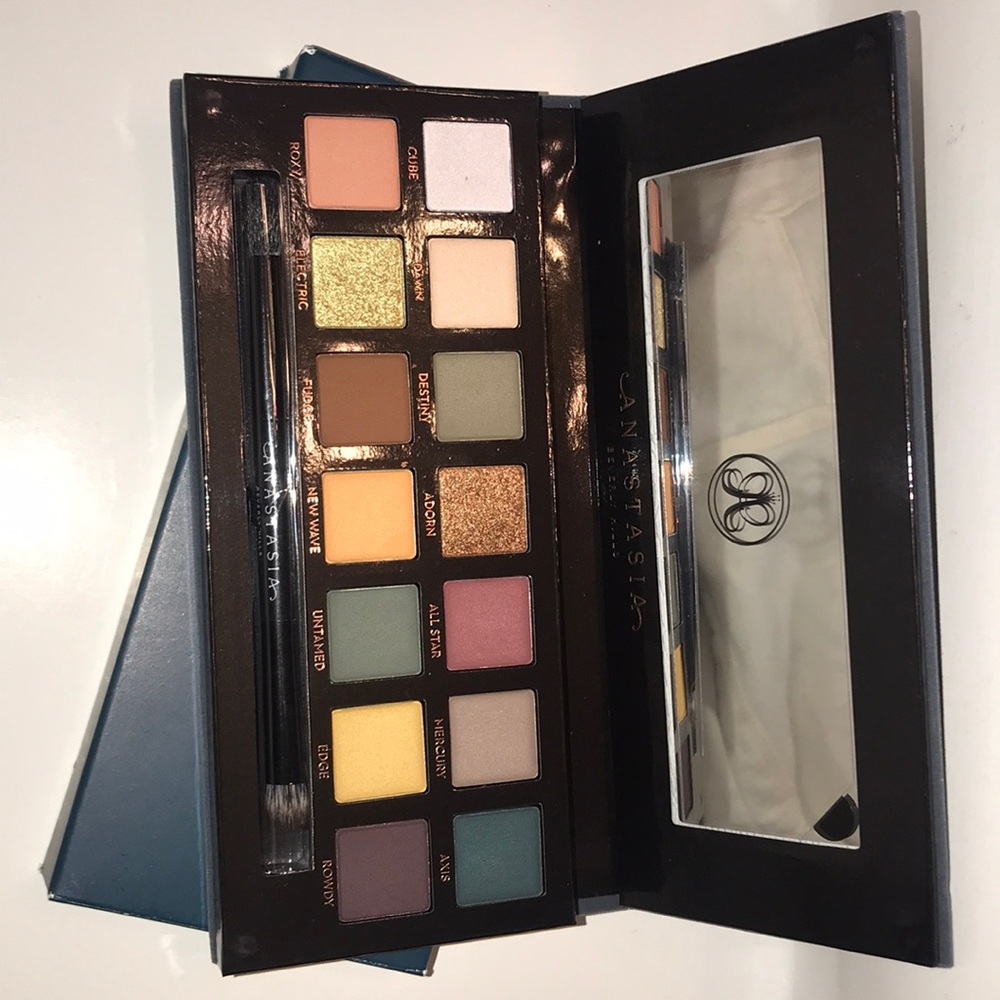 Anastasia Beverly Hills subculture eye  shadow - Picture 2 of 8
